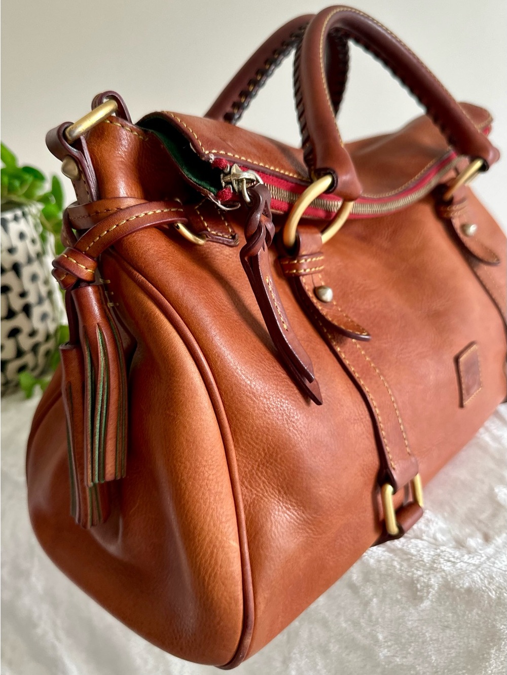Dooney & Bourke Large Vintage Florentine Leather Satchel - Picture 4 of 16